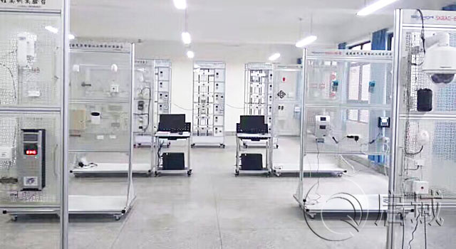 鋁型材產(chǎn)品試驗臺 鋁型材產(chǎn)品試驗臺